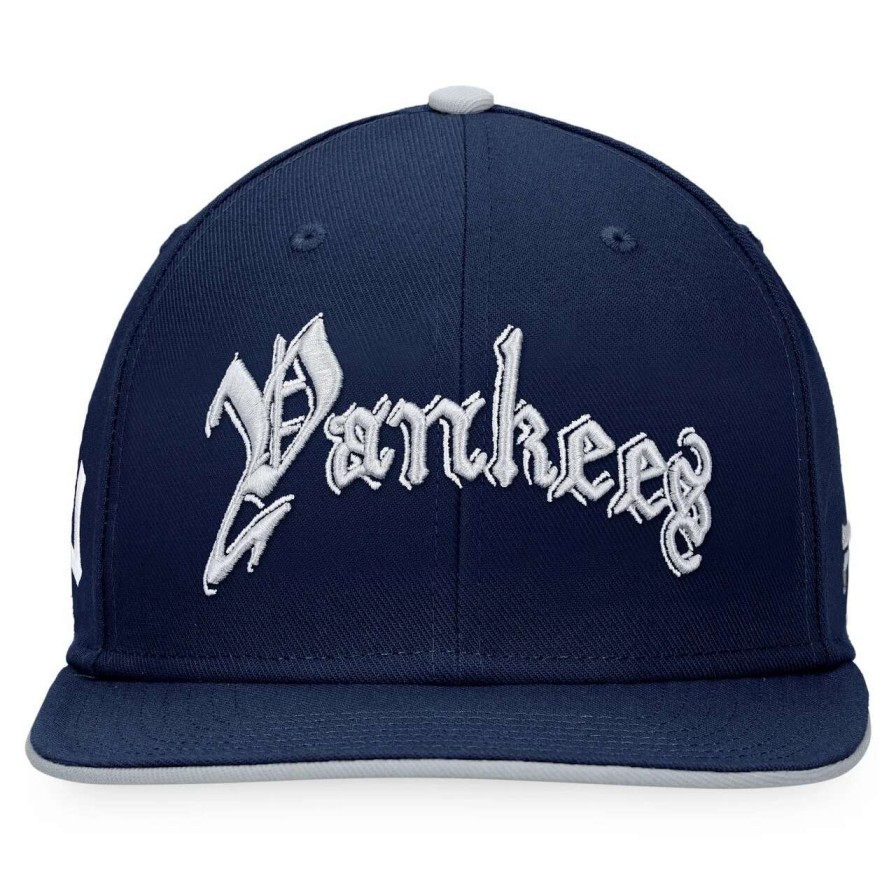 New York Yankees Caps * | Men'S New York Yankees Fanatics Branded Navy Iconic Old English Snapback Hat