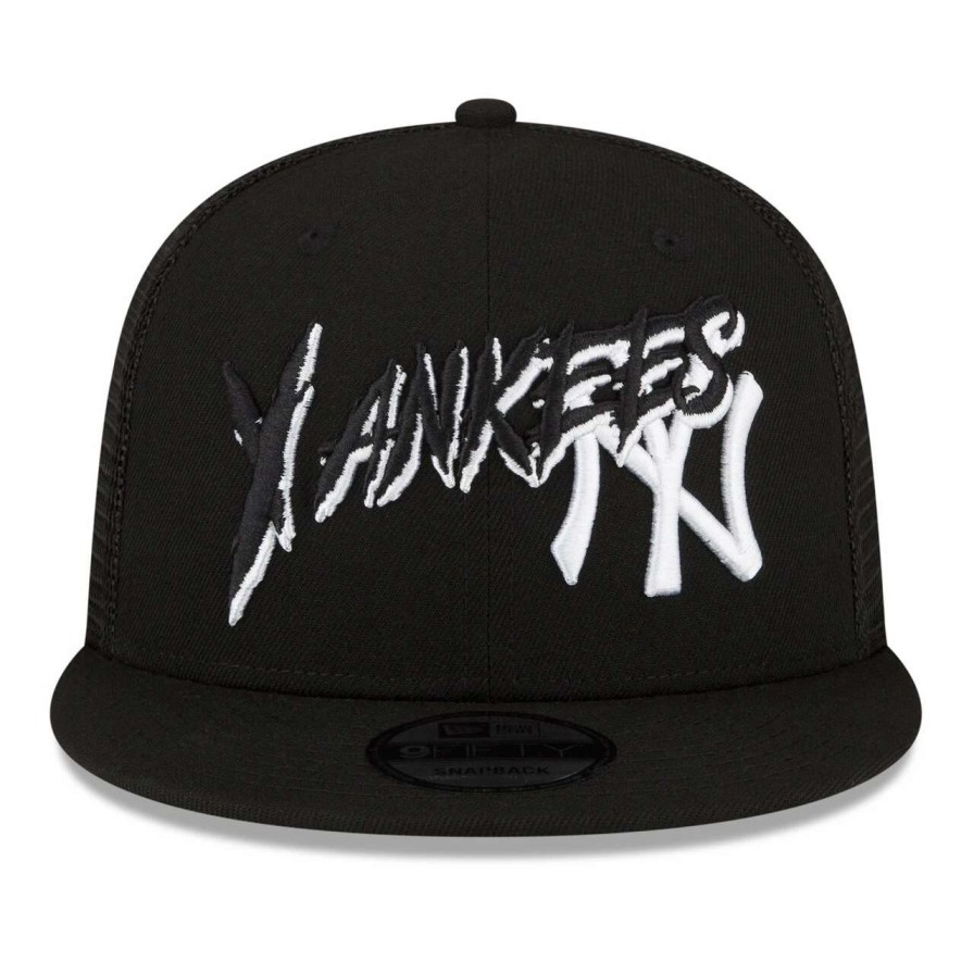 New York Yankees Caps * | Men'S New York Yankees New Era Black Street Trucker 9Fifty Snapback Hat