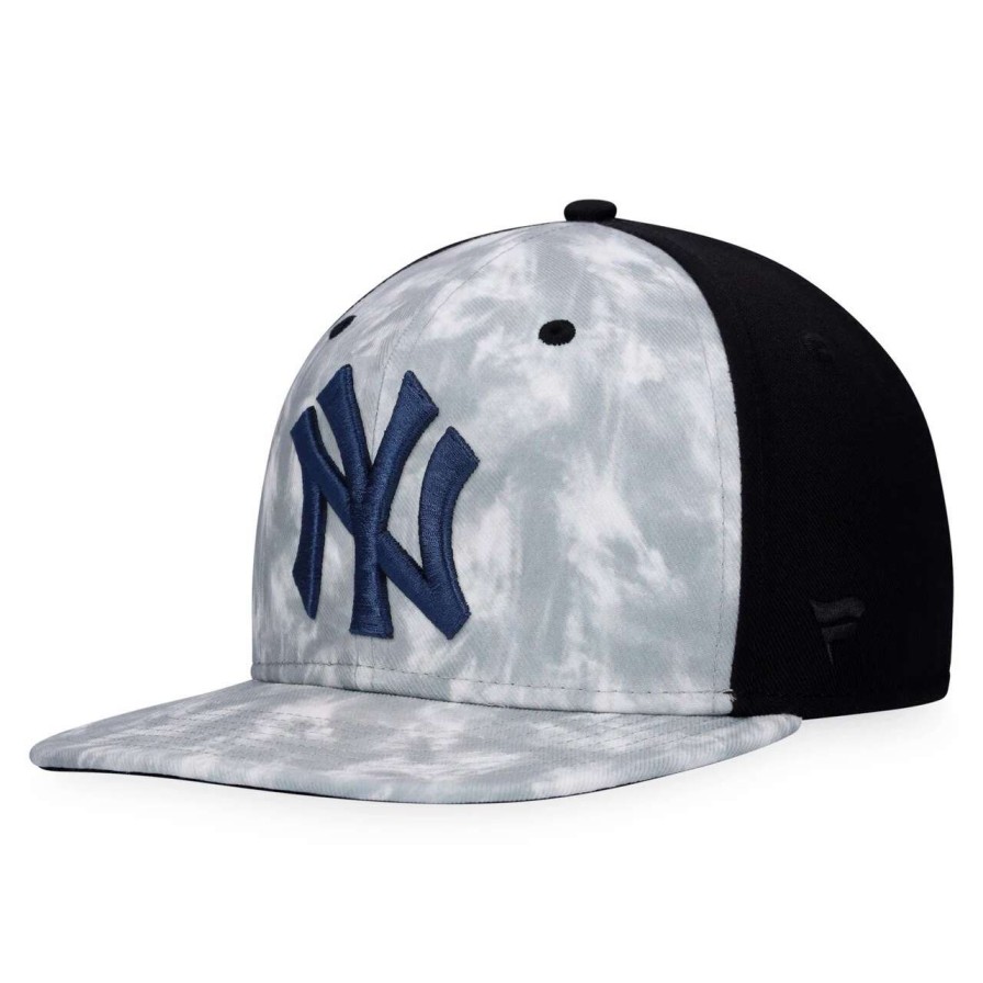 New York Yankees Caps * | Men'S New York Yankees Majestic Gray Smoke Dye Snapback Hat